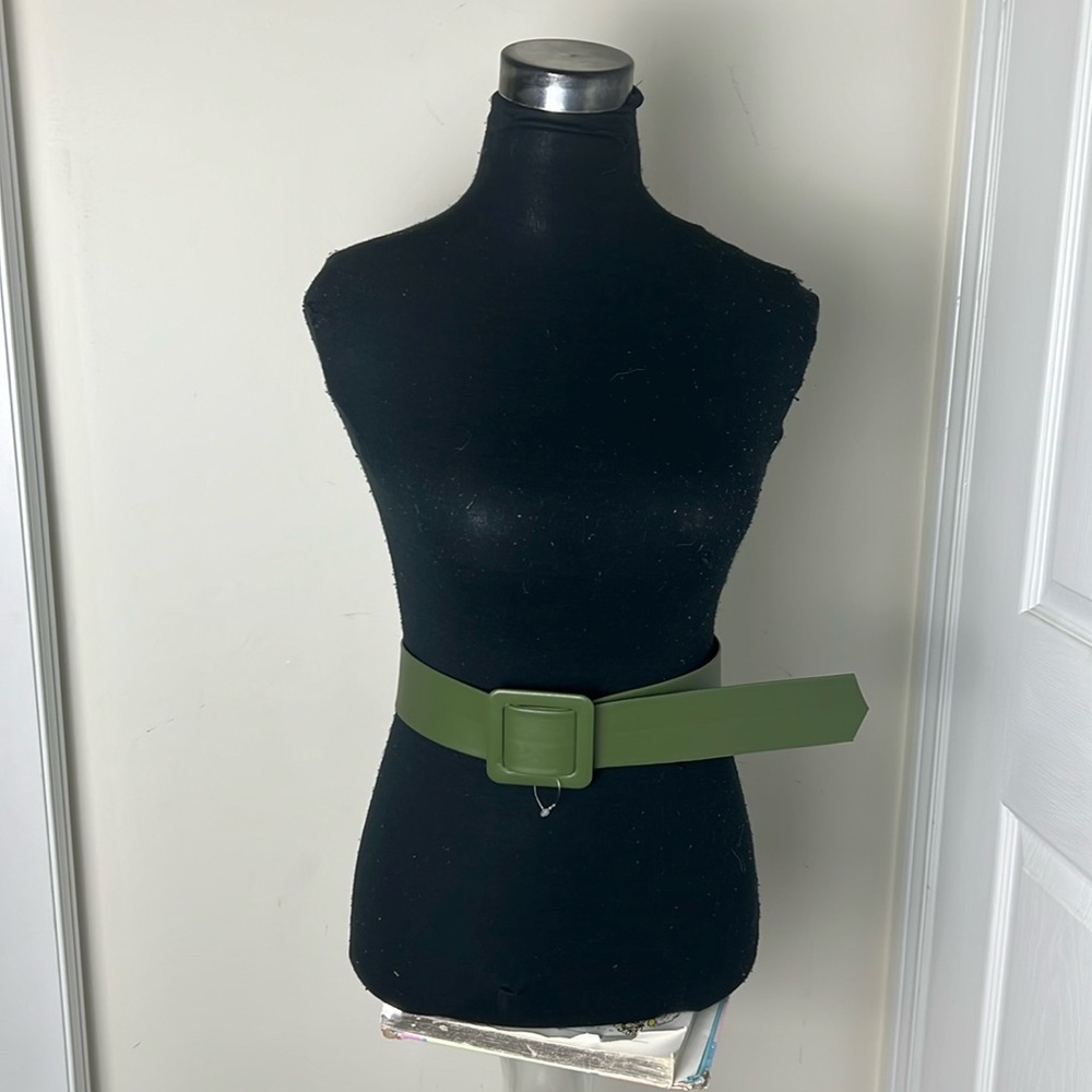 W. Germany Fine Olive Green Vegan Square Buckle Leather Belt